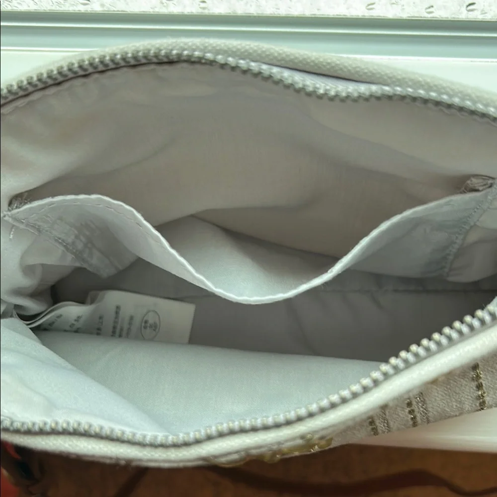 Abercrombie & Fitch White and Brown Crossbody Bag with Floral Details - Picture 9 of 9